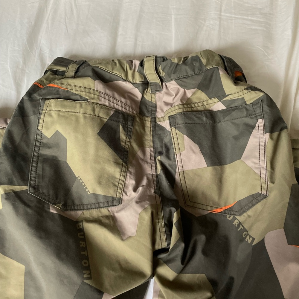 Burton Camo Children’s Ski Pants with Orange on the Inside